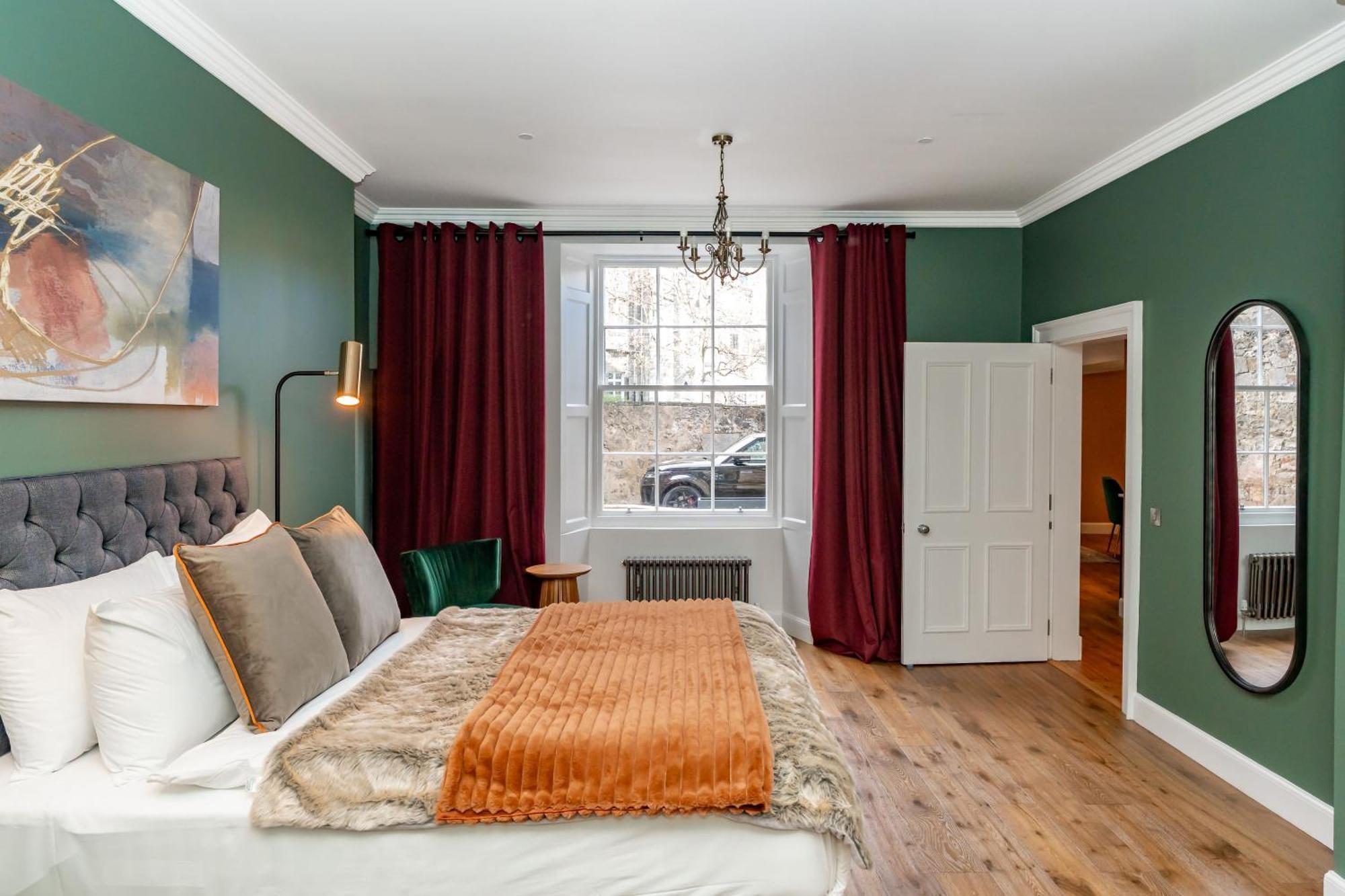 Dragon Suites Luxury Apartments At 9 Albyn Place Edimburgo Exterior foto