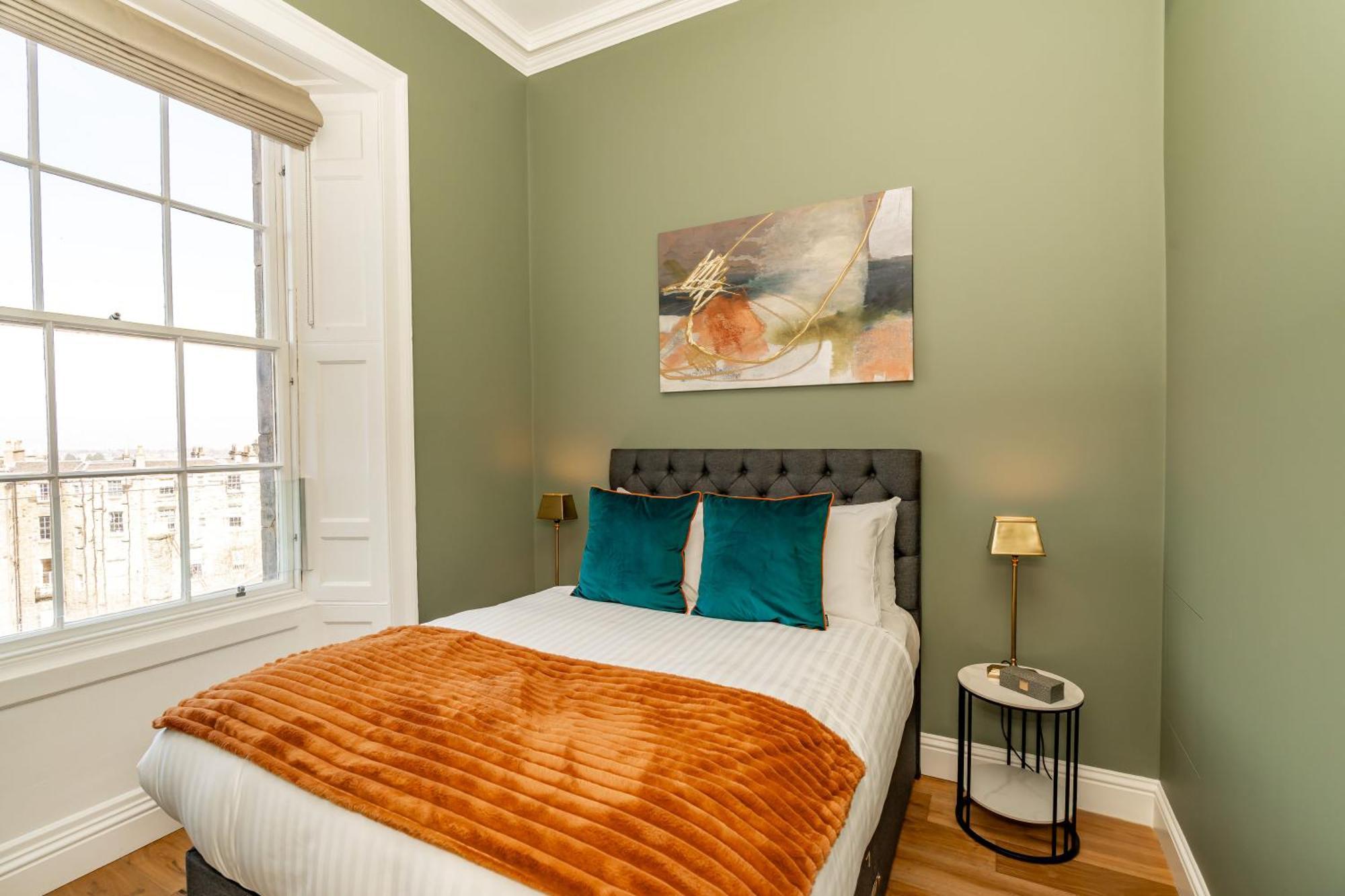 Dragon Suites Luxury Apartments At 9 Albyn Place Edimburgo Exterior foto